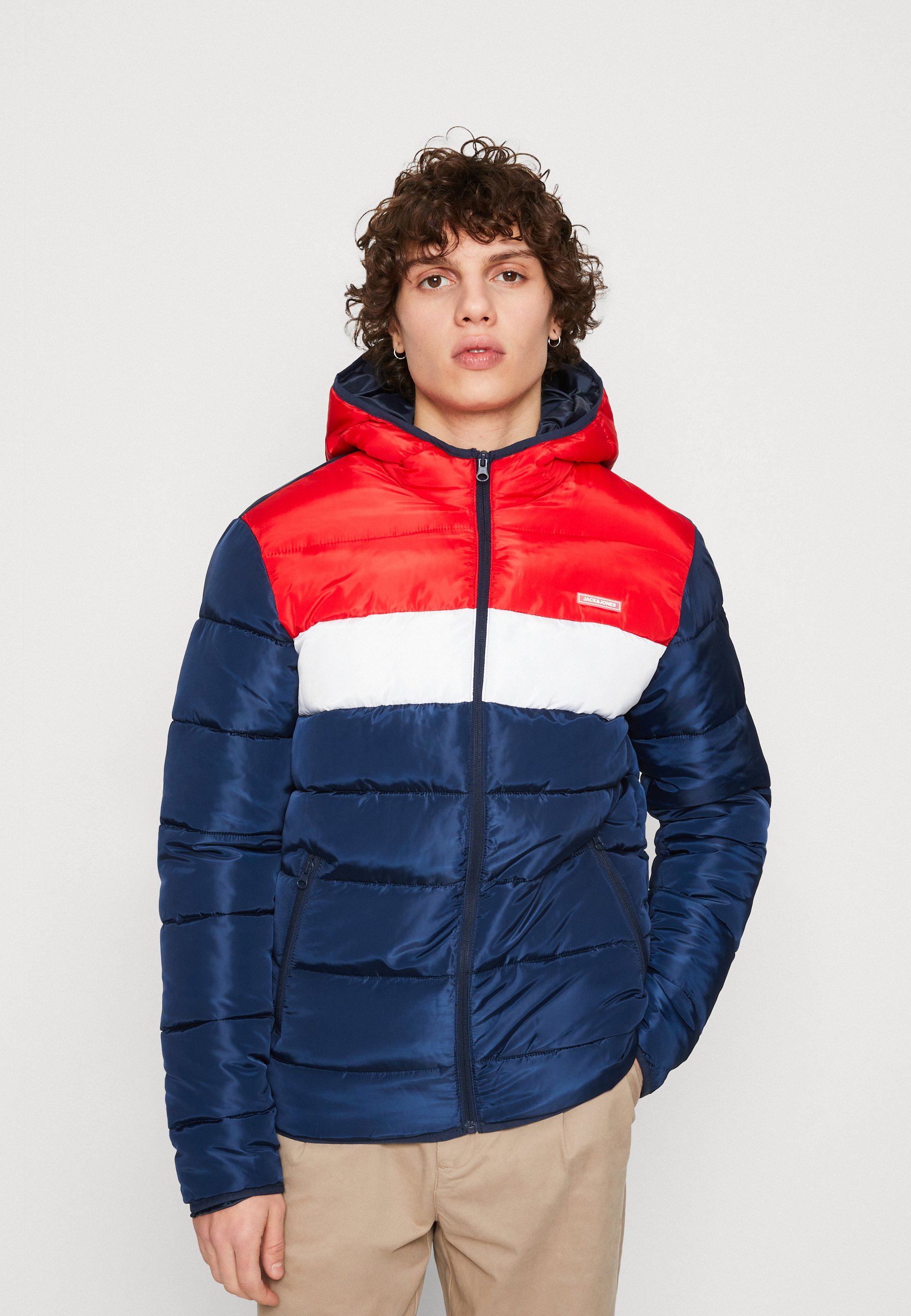Jack &Jones JJTYLOR PUFFER JACKET - Winter jacket - true red/red