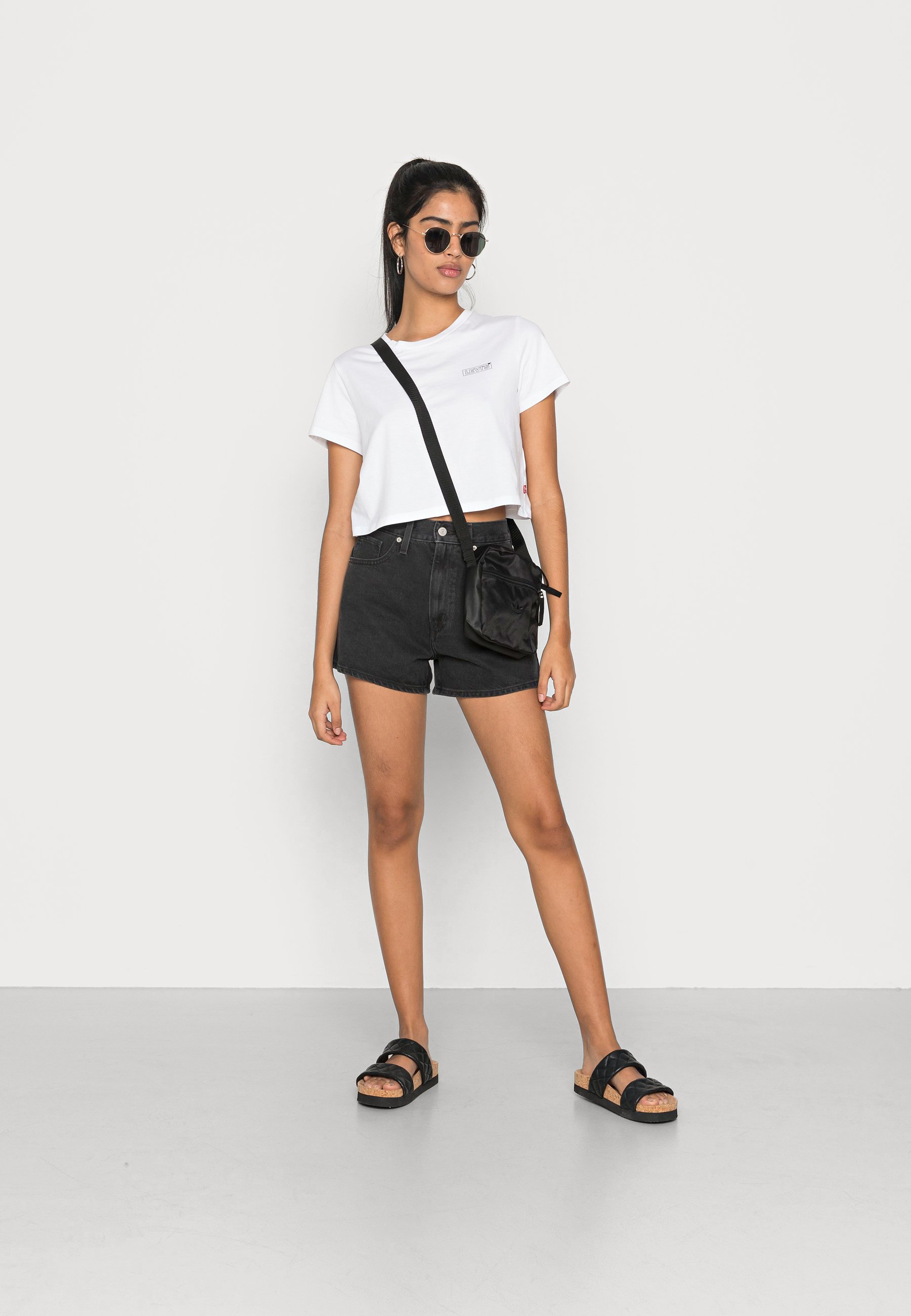 Levi's® HIGH WAISTED MOM - Denim shorts - black denim/black