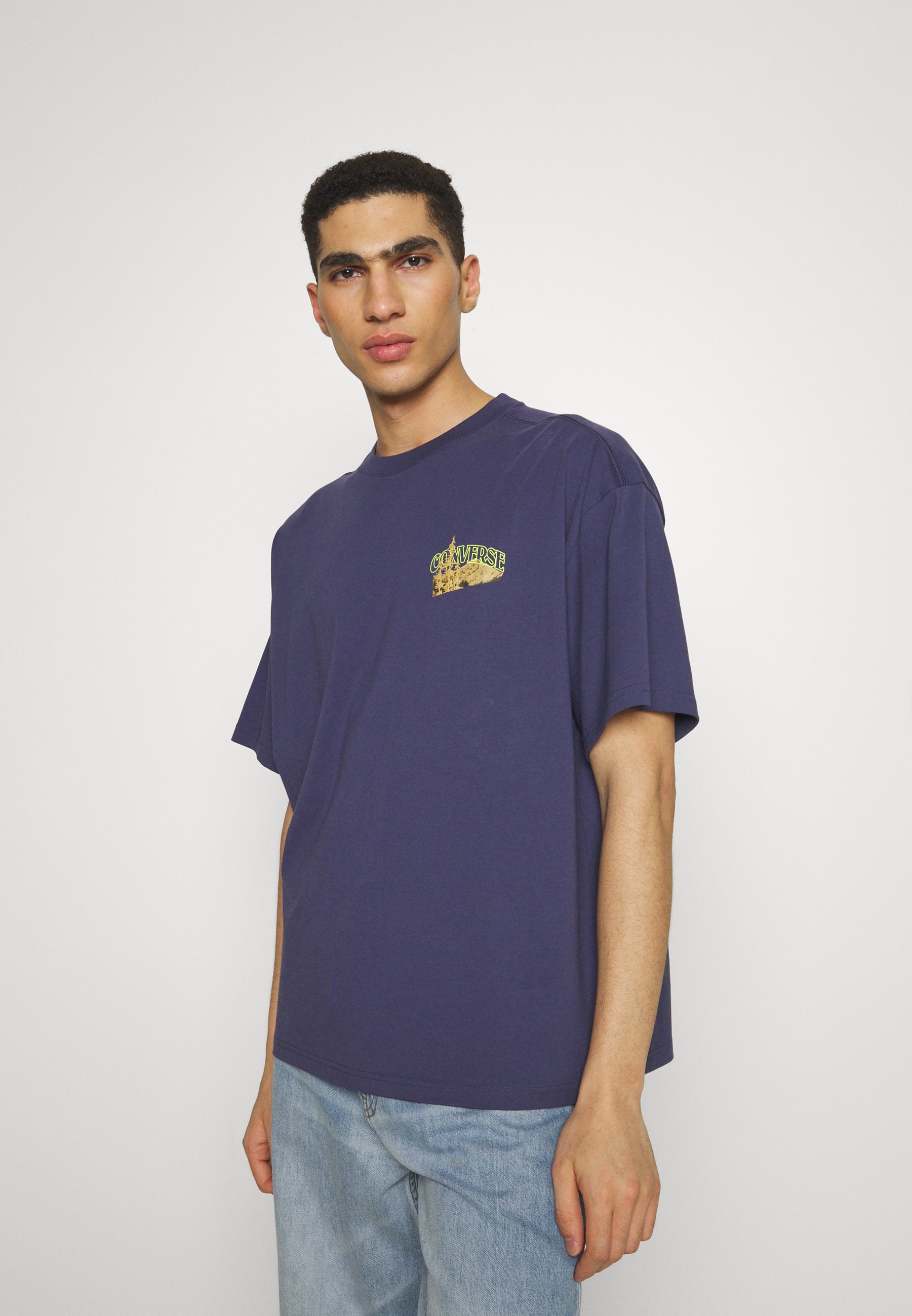 Converse MOUNTAIN REMIX GRAPHIC TEE - Print T-shirt - uncharted waters/blue-grey