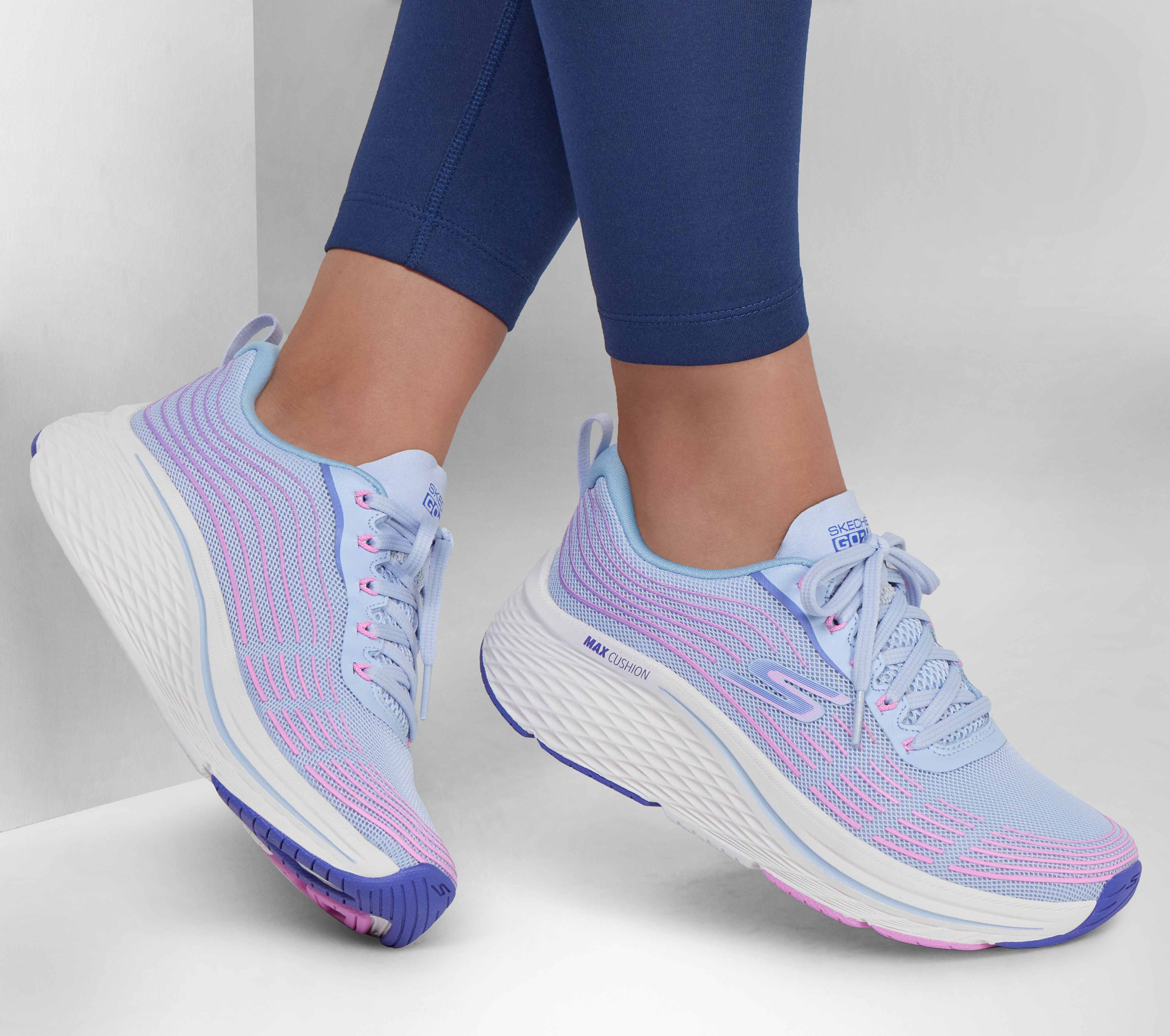 Max Cushioning Elite 2.0