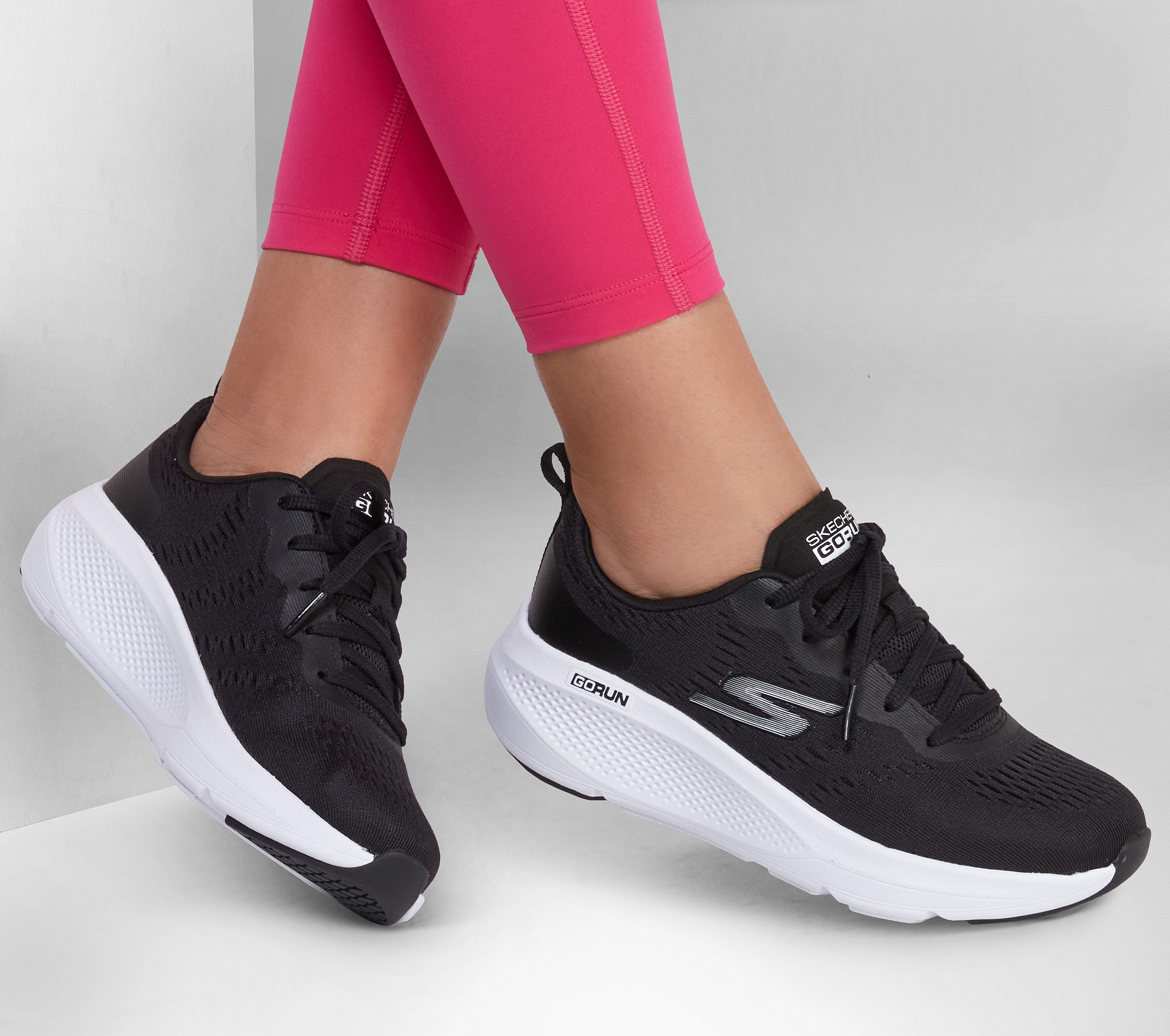 Skechers GO RUN Elevate