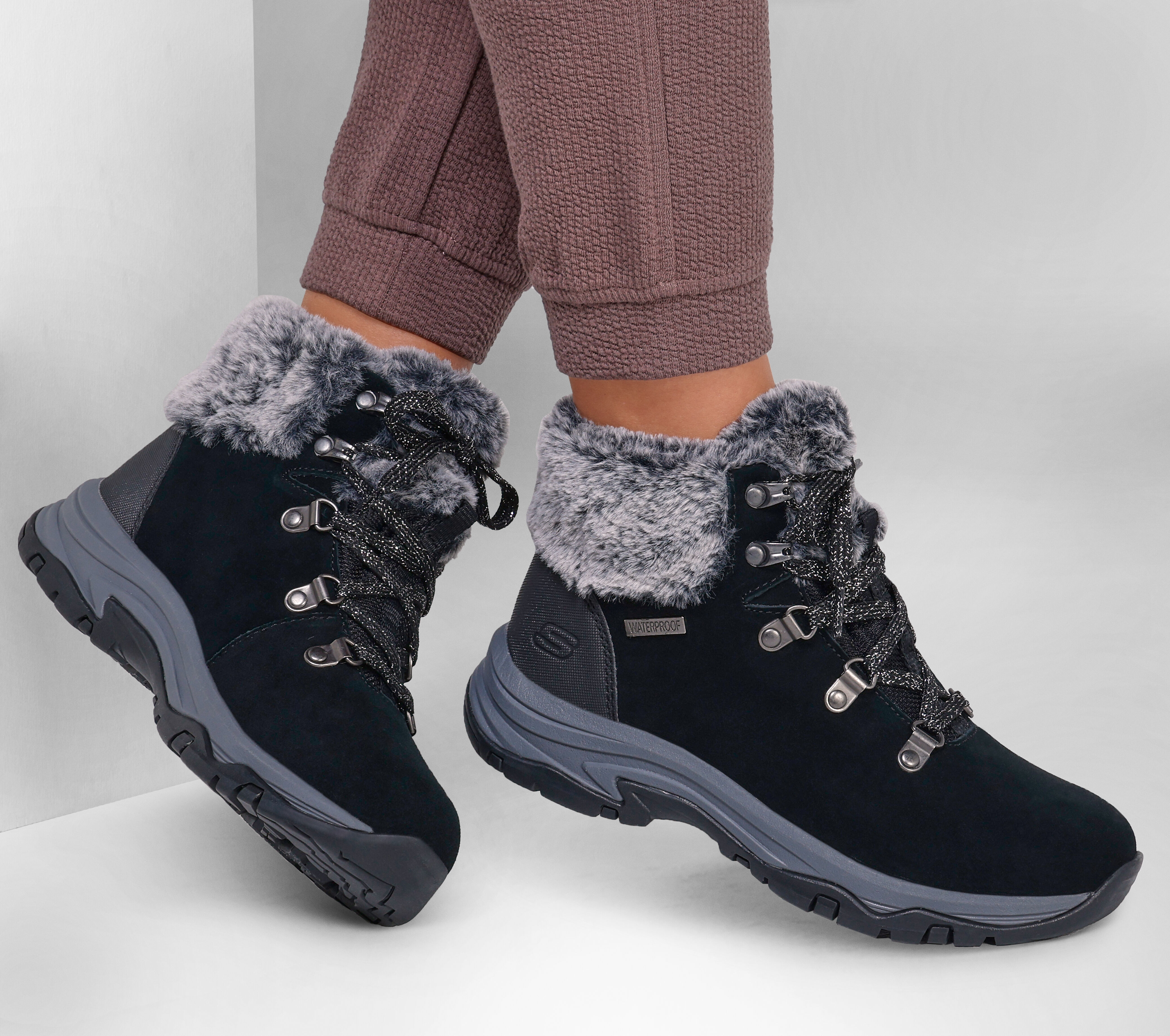 Relaxed Fit: Trego - Falls Finest