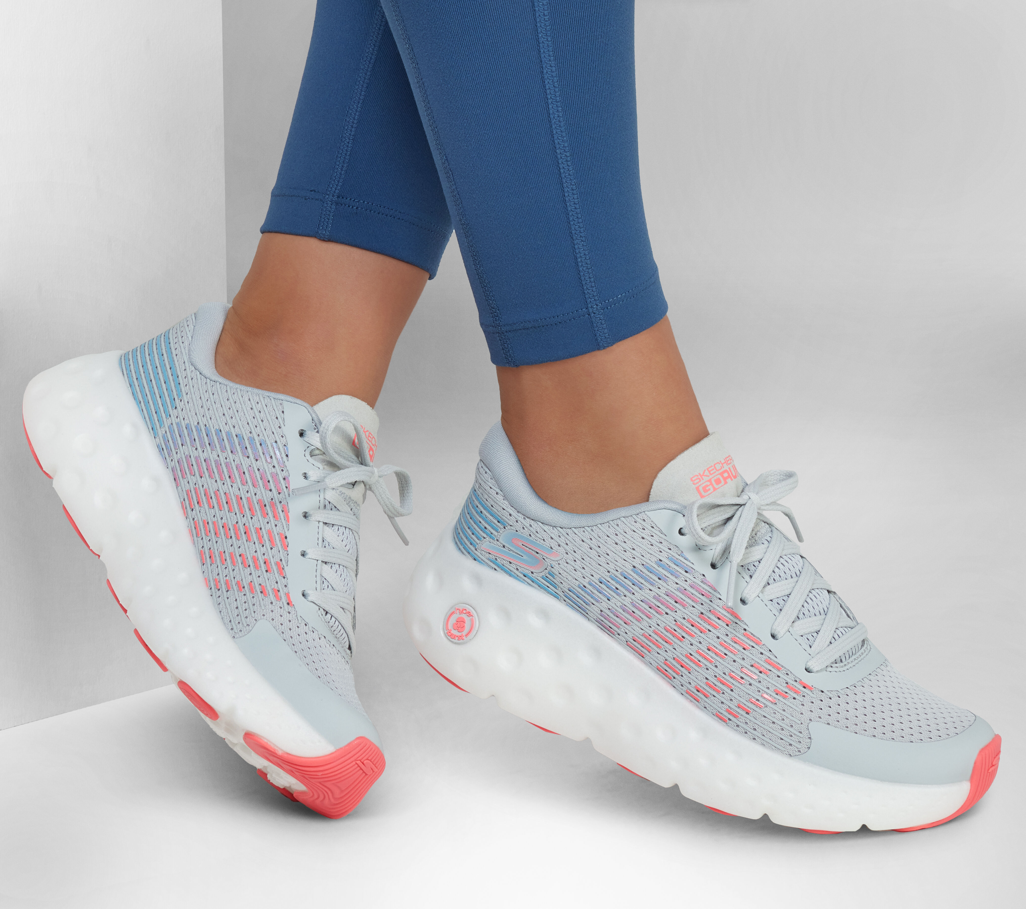 Max Cushioning Hyper Craze Bounce - Swift Stride