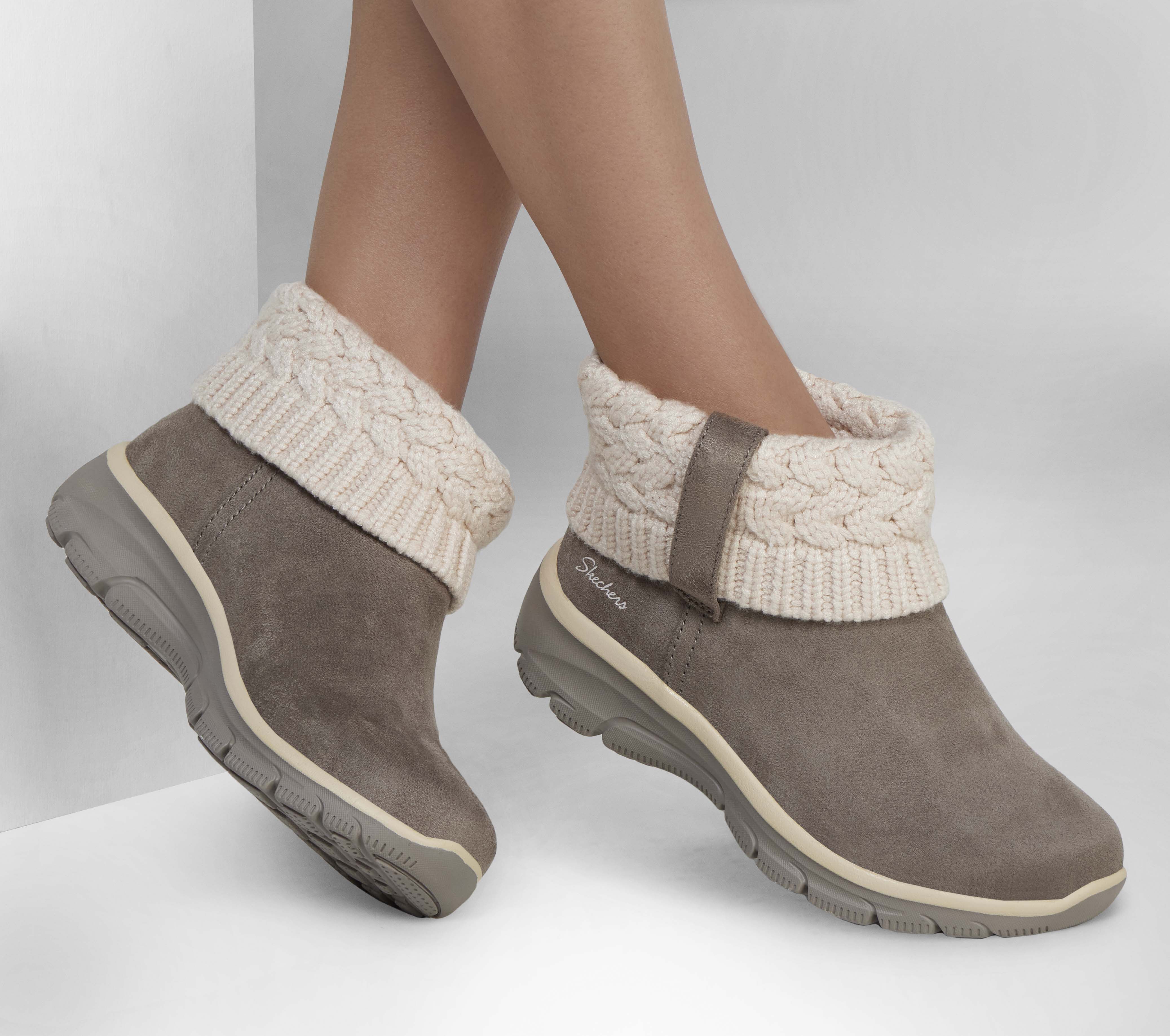 Relaxed Fit: Easy Going - Cozy Weather