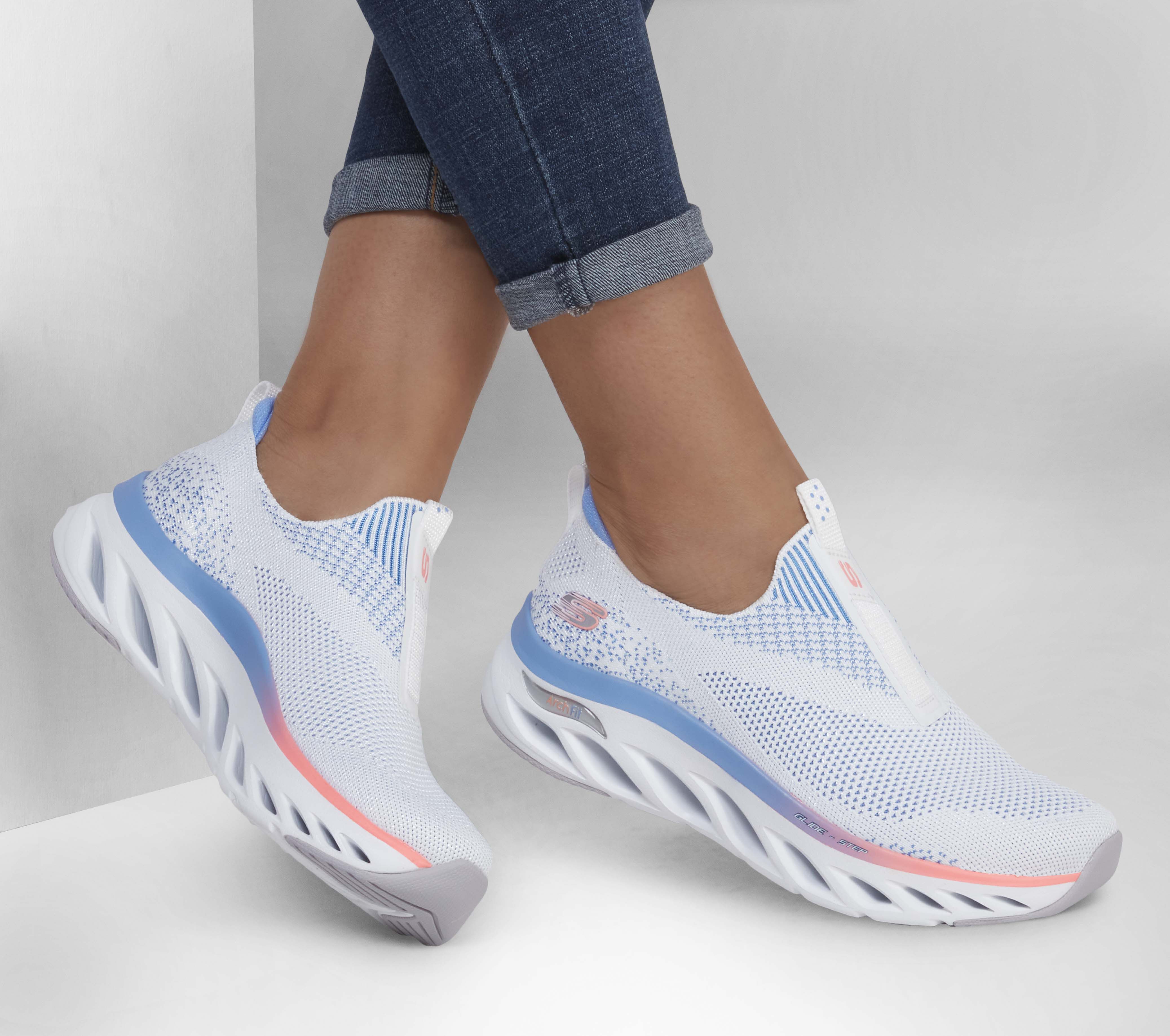 Skechers Arch Fit Glide-Step