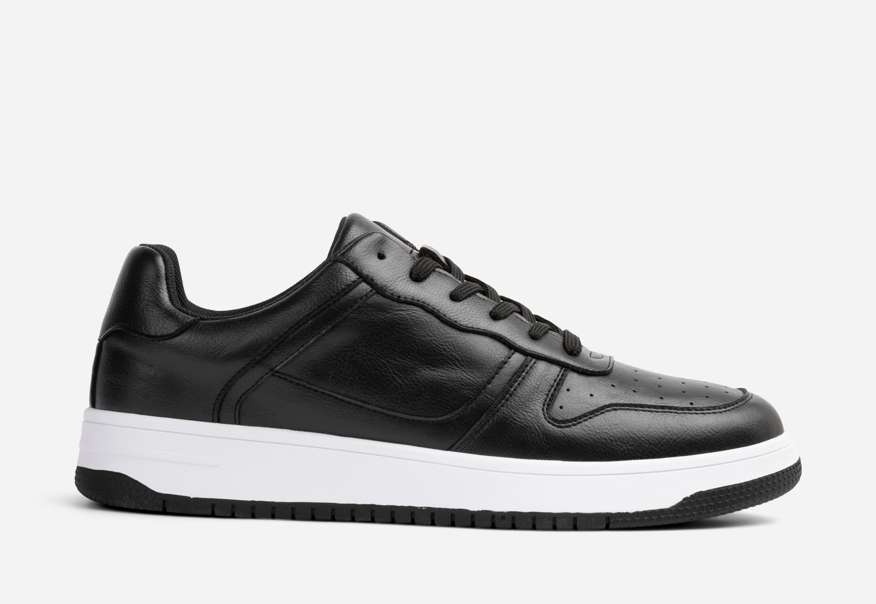 LINEAR, Sneakers