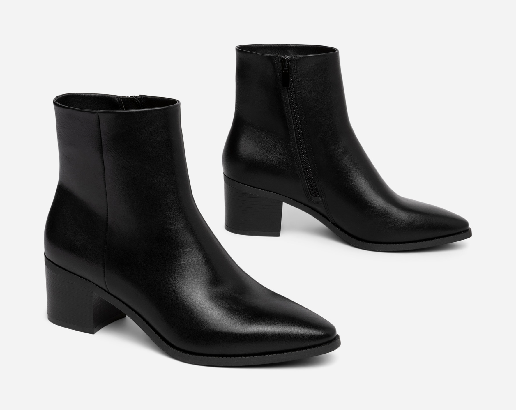 XIT, Boots