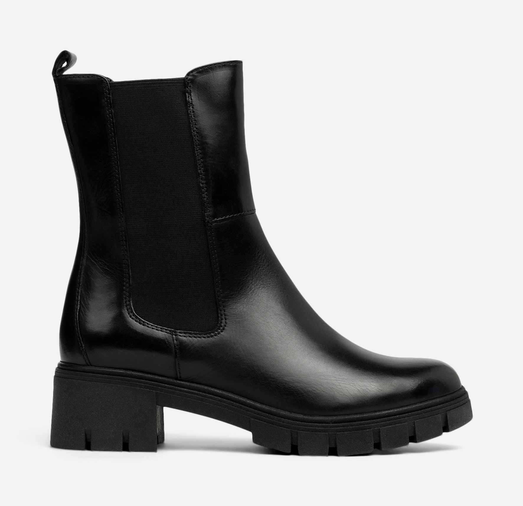 PACE, Chelseaboots