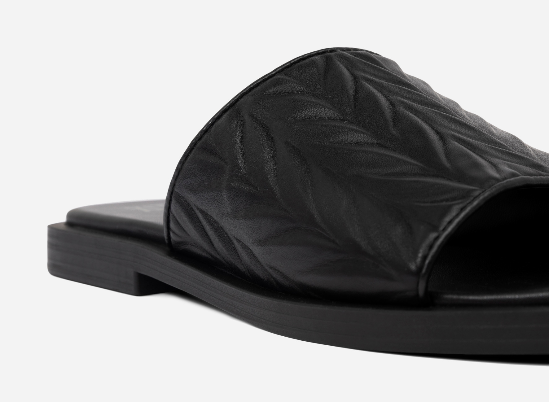 XIT, Sandaler
