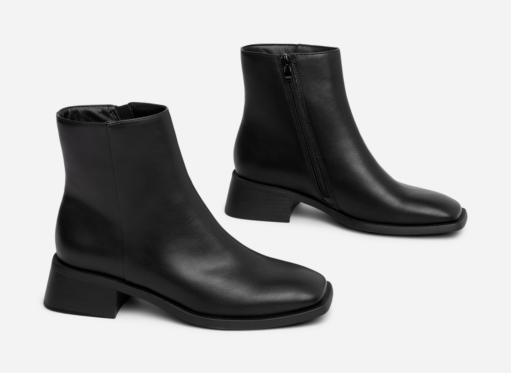 XIT, Boots