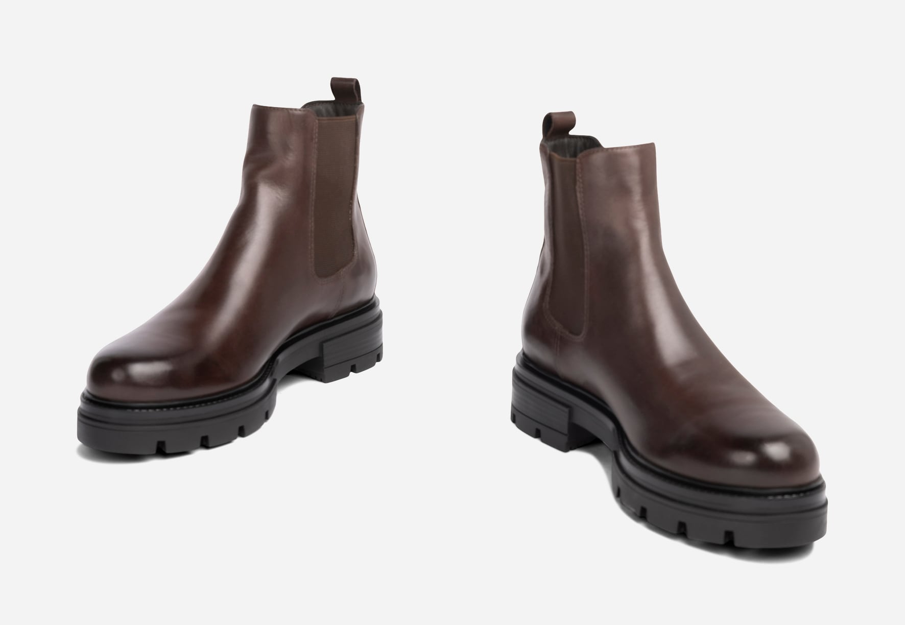 PACE, Chelseaboots