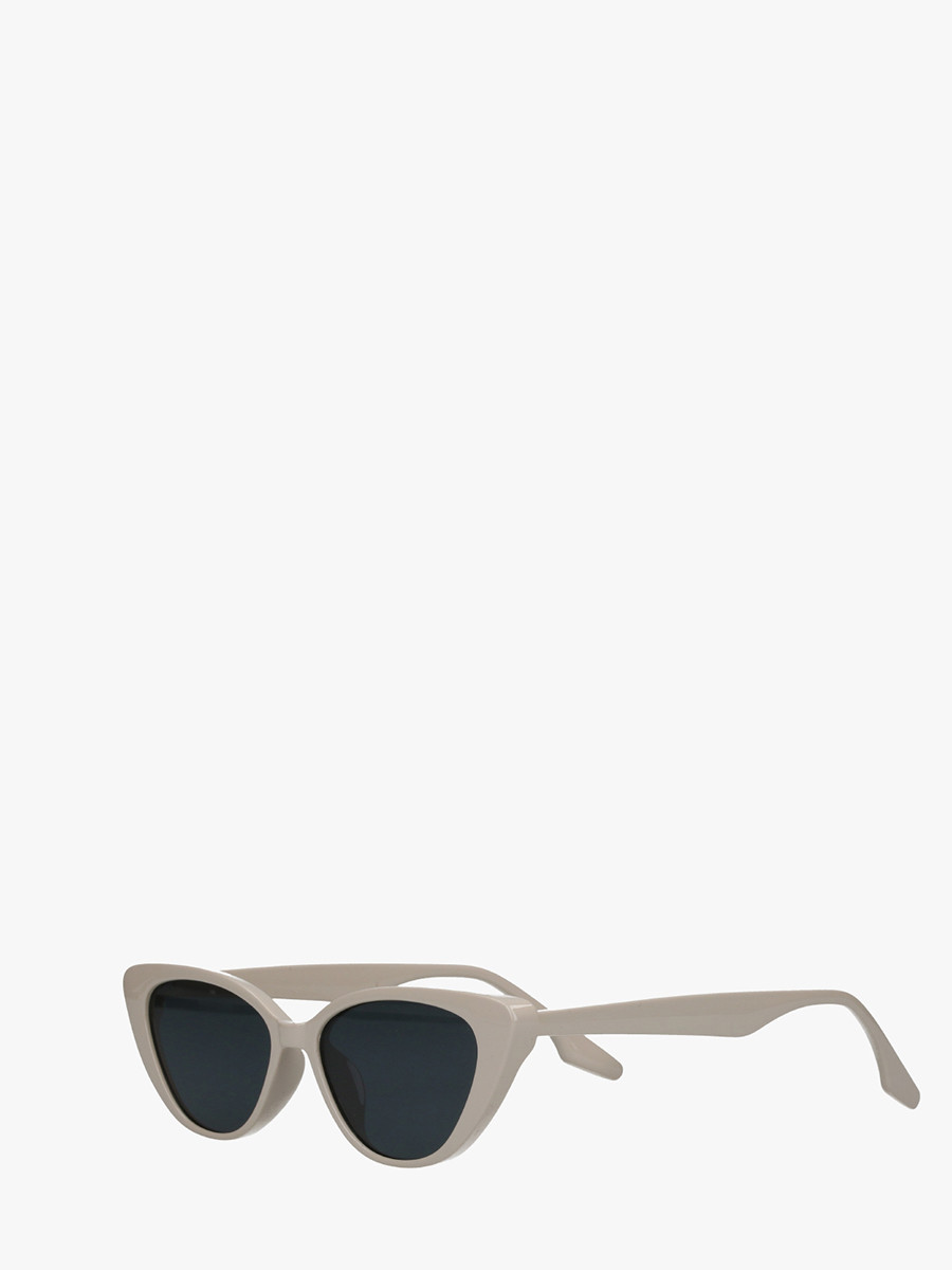 Szare okulary typy cat eye