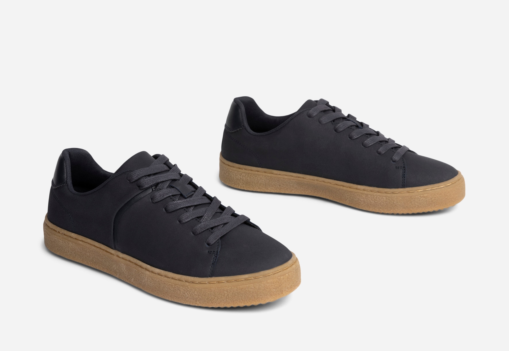 IGUASSU, Sneakers