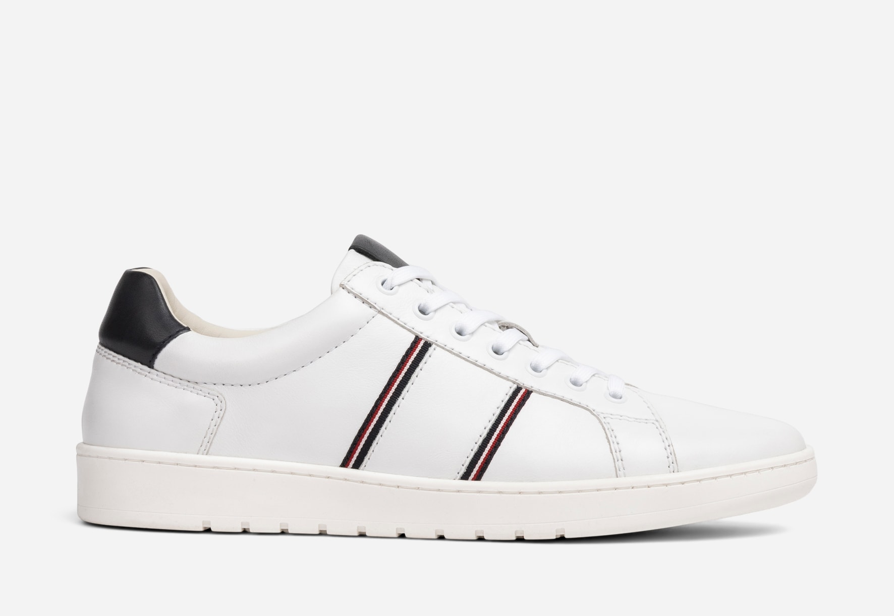 PACE, Sneakers