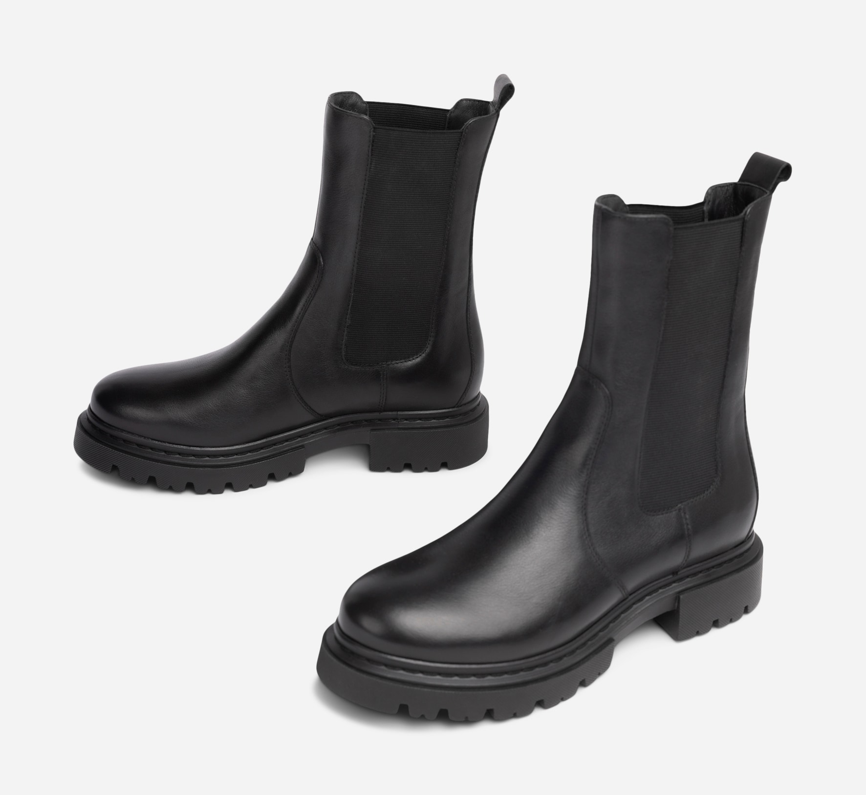 PACE, Chelseaboots