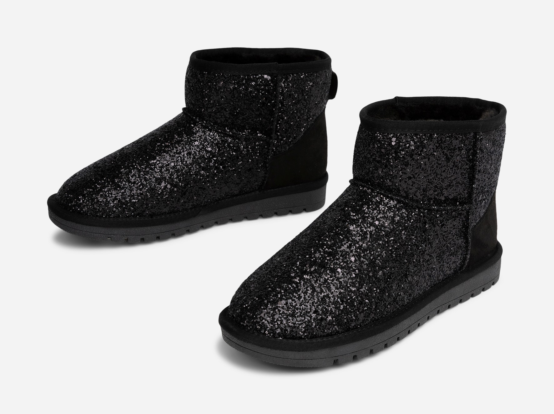 XIT, Boots