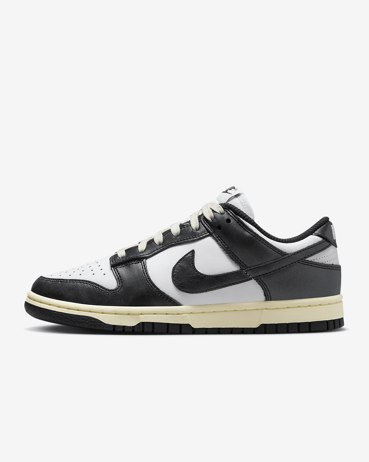 Nike Dunk Low Premium