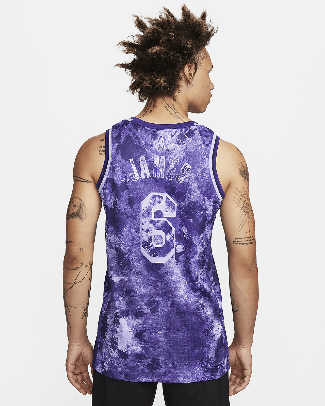 LeBron James Los Angeles Lakers 2022/23 Select Series