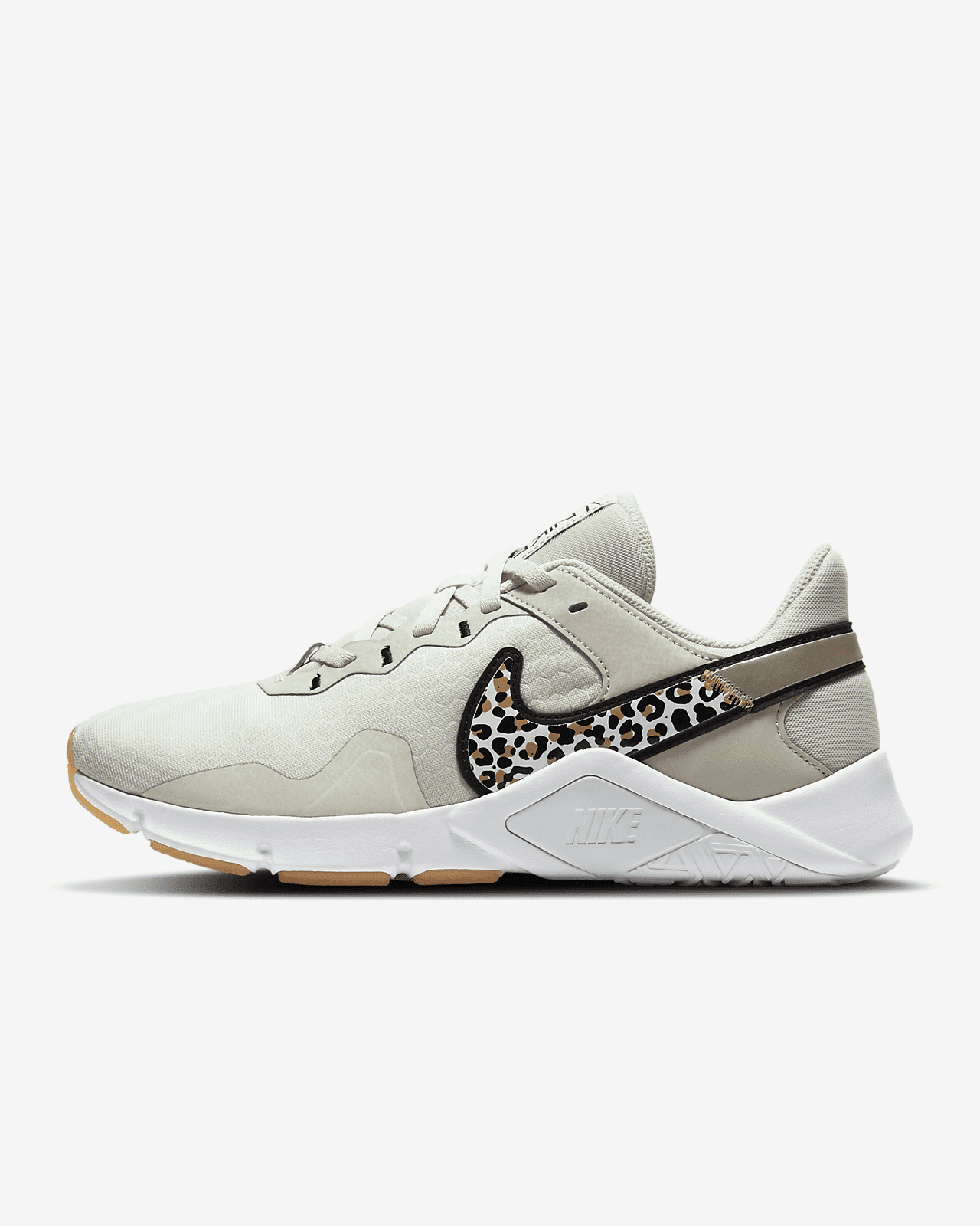 Nike Legend Essential 2 Premium