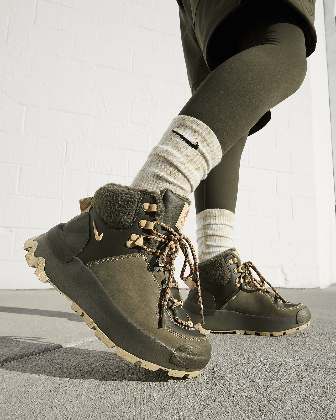 Nike City Classic Premium