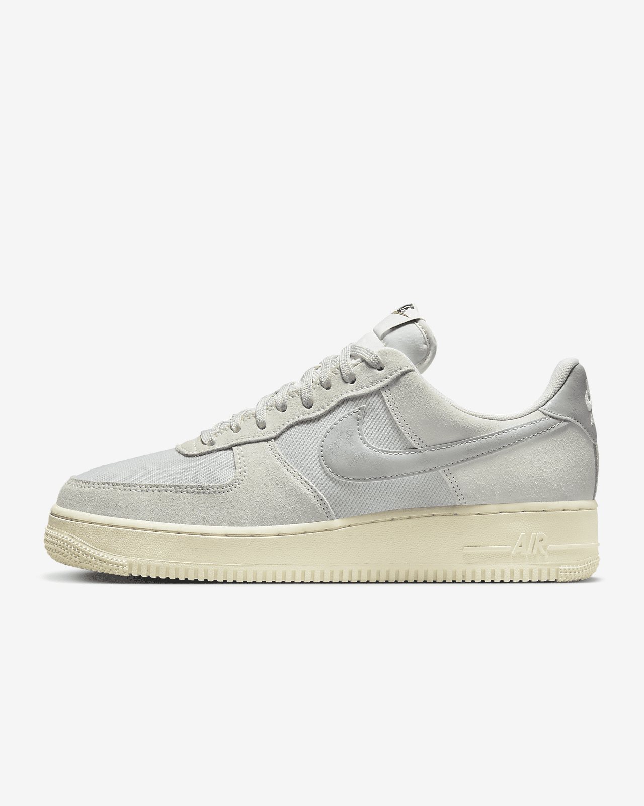 Nike Air Force 1 '07 LV8