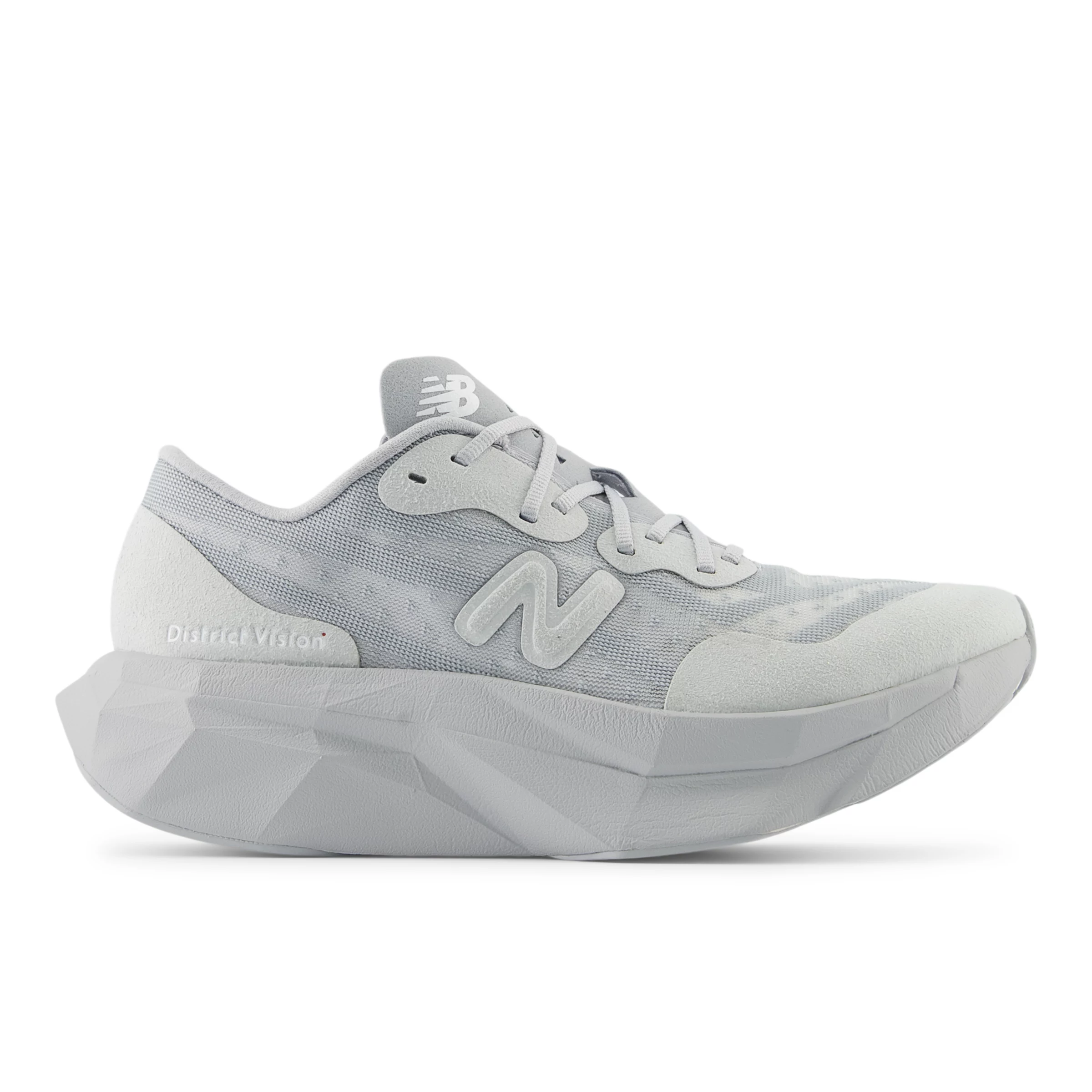 District Vision x FuelCell SuperComp Elite v4 - NB