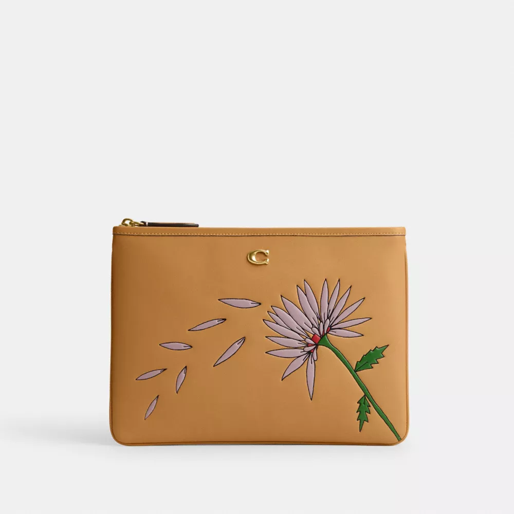 Coach X Observed By Us Essential Pouch 28
