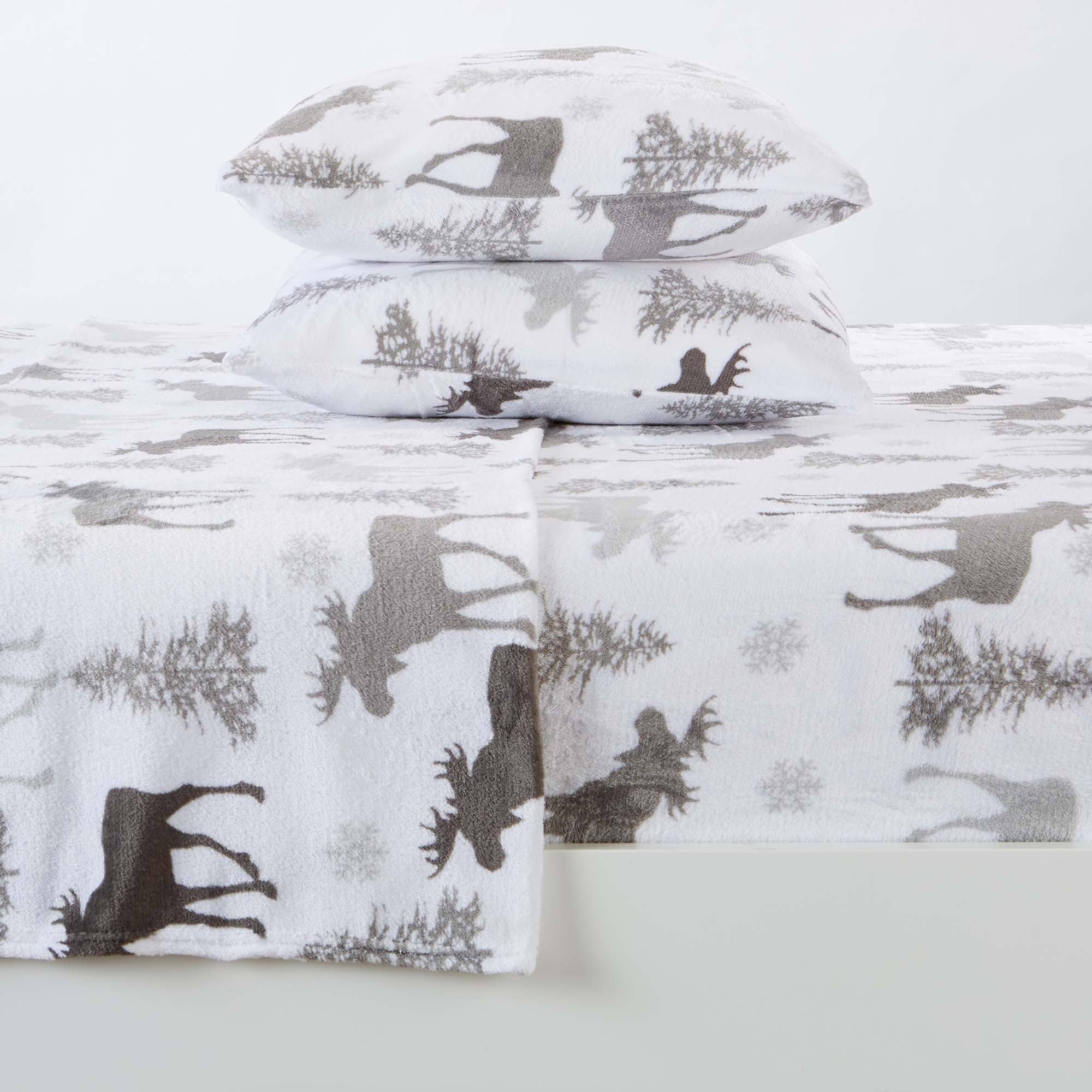 Great Bay Home Extra Soft Cozy Velvet Plush Printed Bed Sheet Set - King - Moose