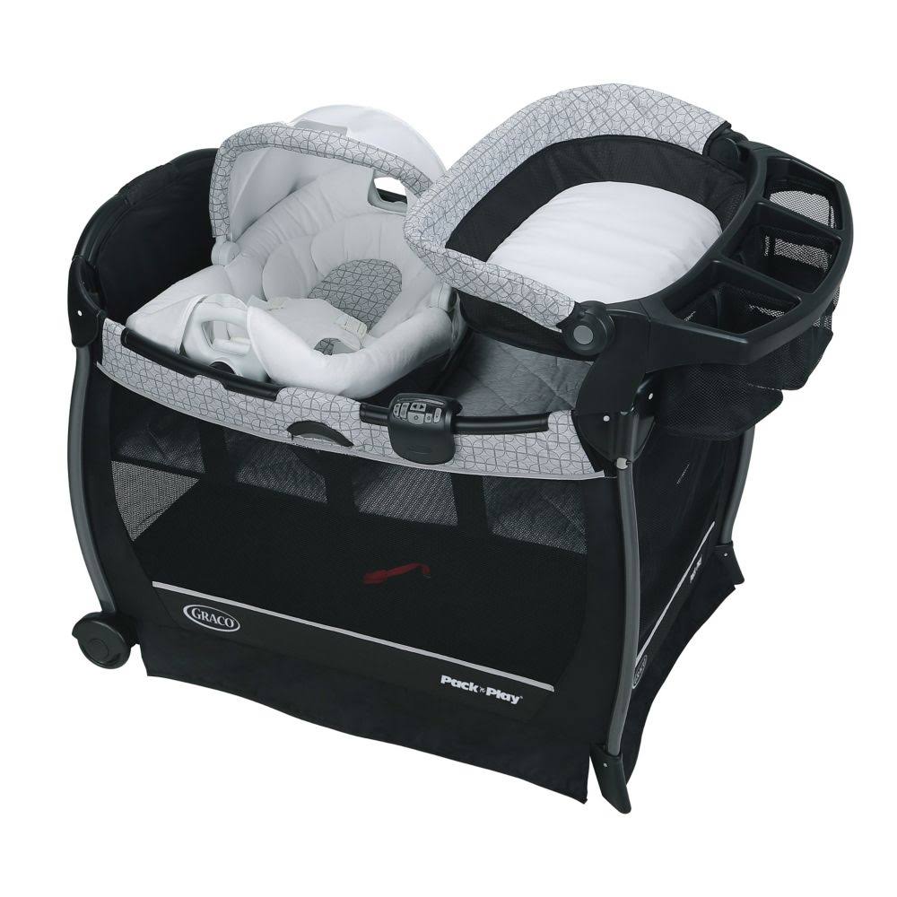 Graco Cuddle Cove Elite with Soothe Surround Technology in Myles