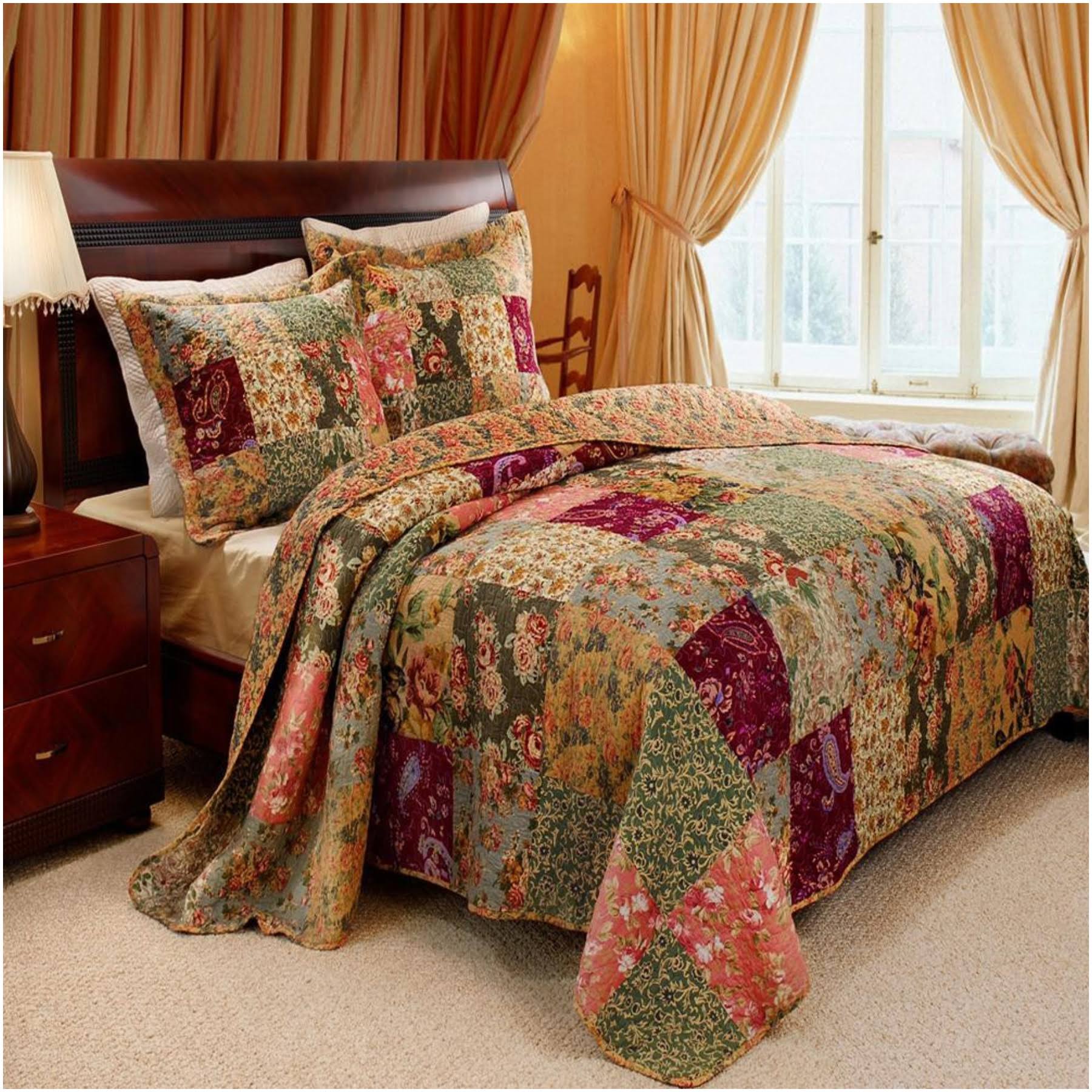 Greenland Home Antique Chic Queen 3-Piece Bedspread Set