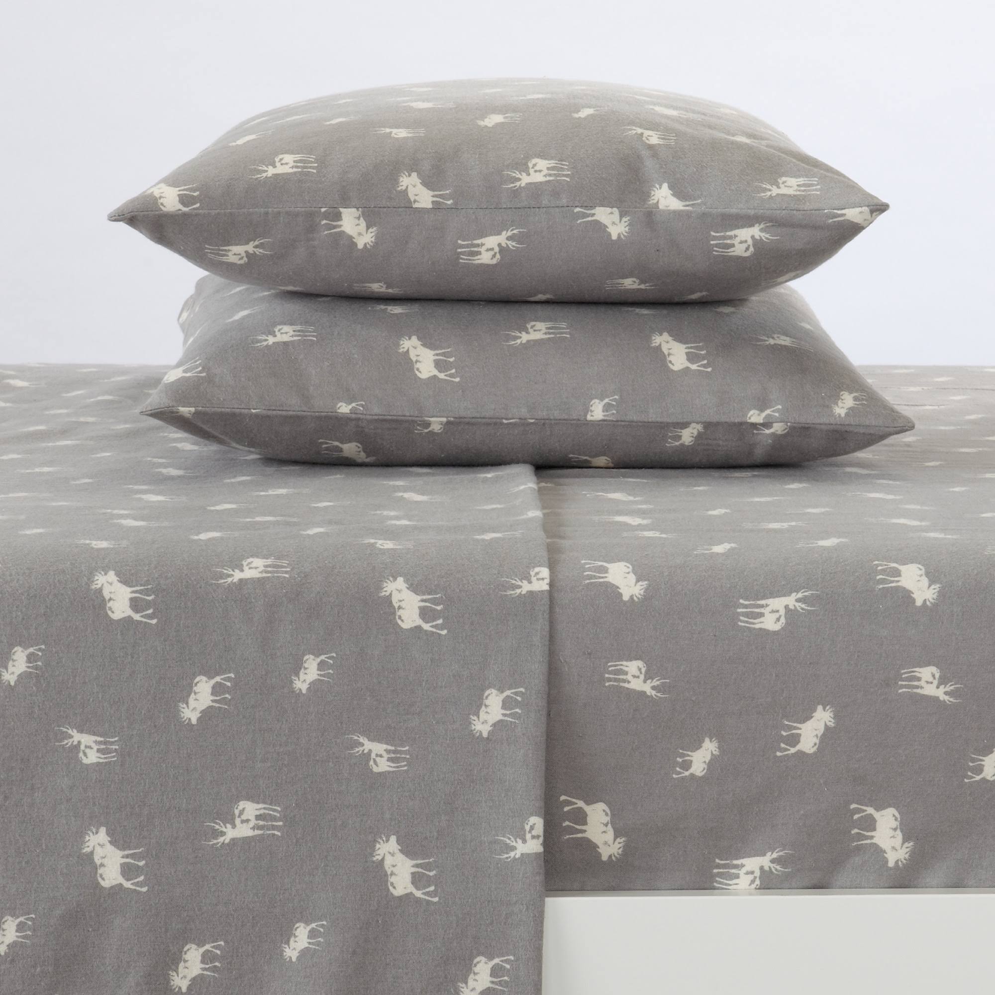 Great Bay Home 100% Cotton Flannel Lodge Printed Sheet Set Full Grey Moose