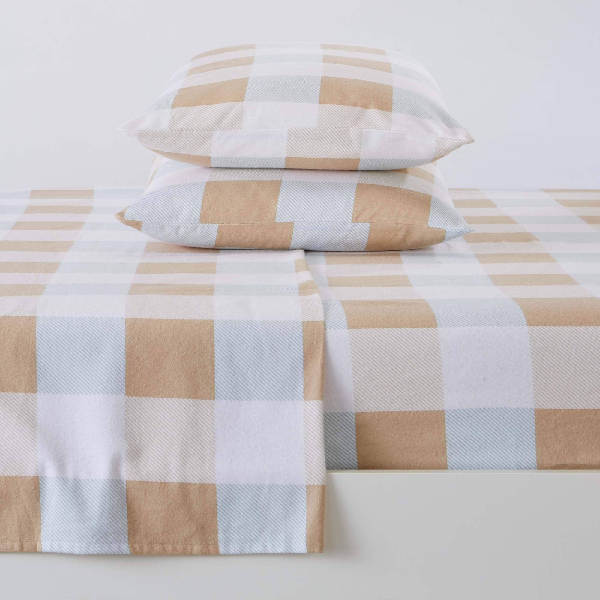 Great Bay Home 100% Cotton Flannel Buffalo Check Sheet Set Cal King Taupe / Blue