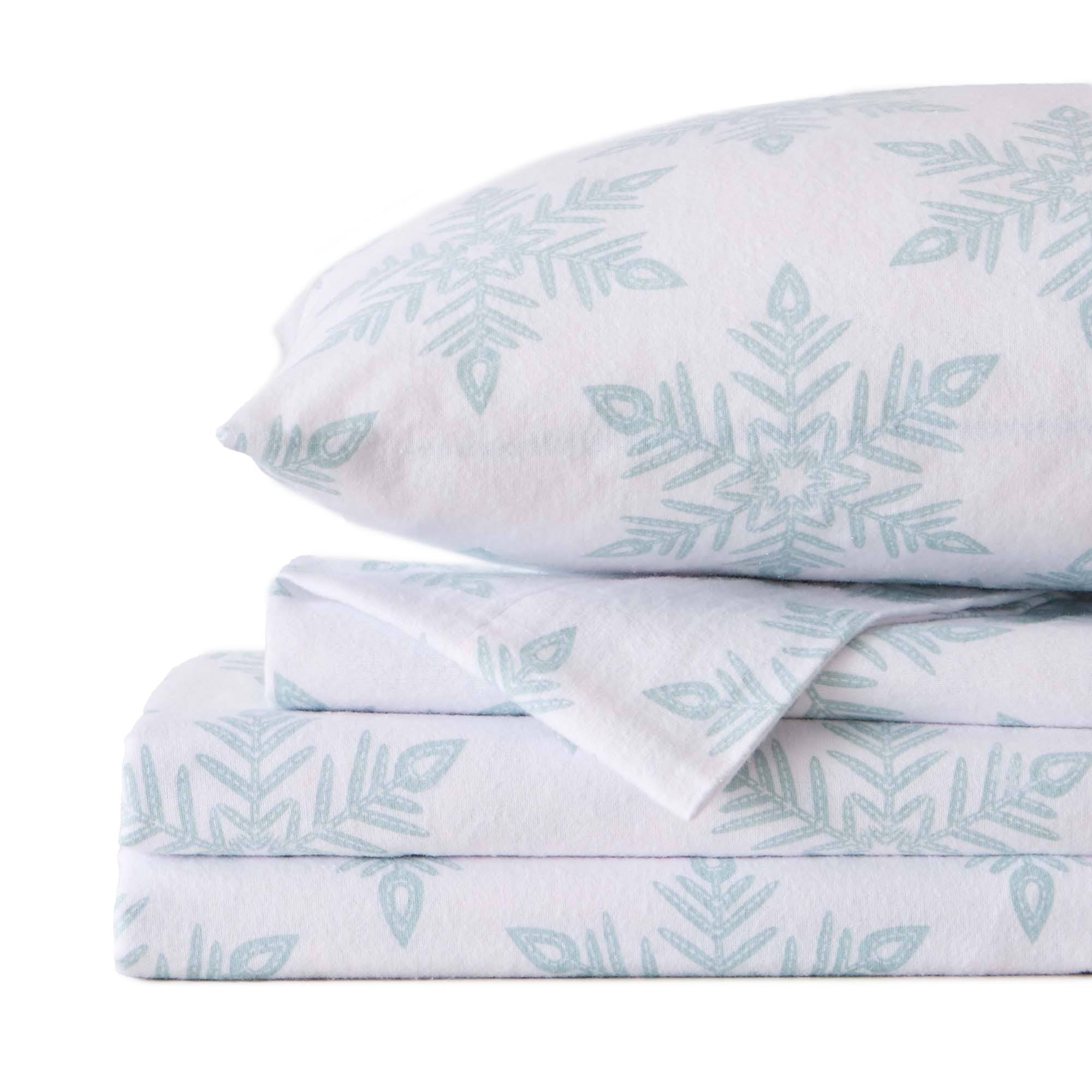 Great Bay Home White Snowflake Flannel Sheet Set Queen