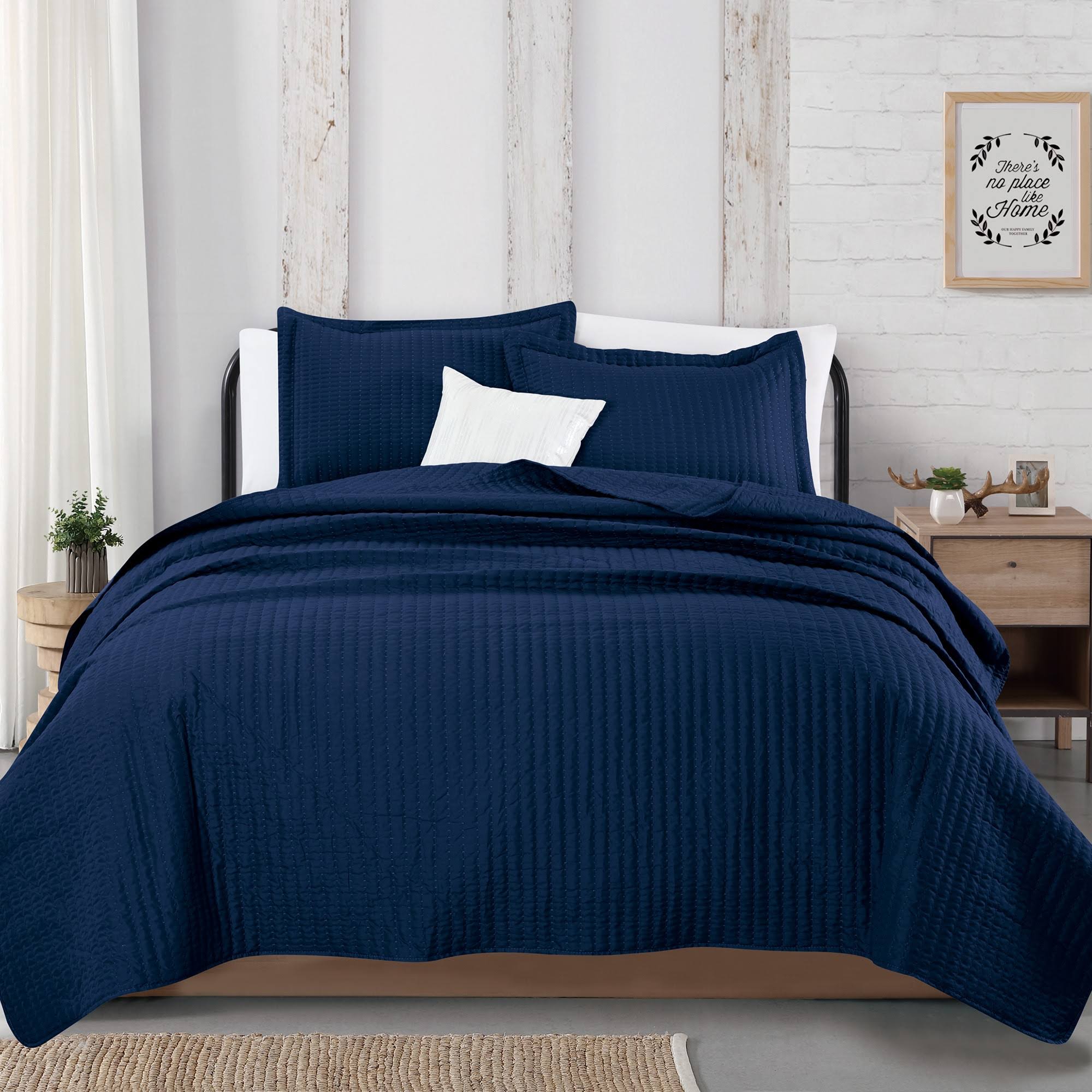 Great Bay Home Alicia Collection 3-Piece Channel Stitch Quilt Set - Full - Queen - Navy