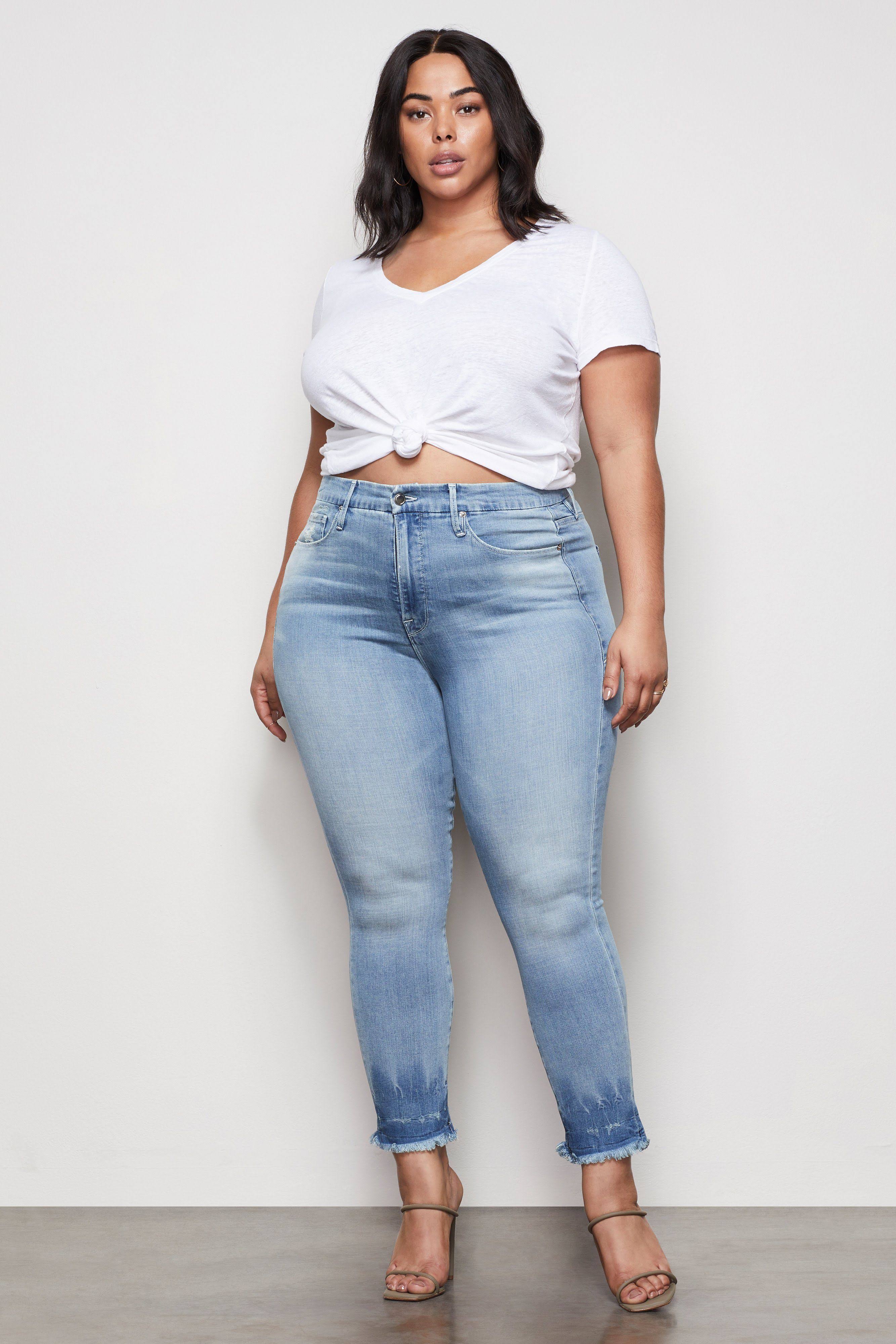 Good American Good Legs Frayed Ankle Skinny Jeans, Size 15 in Blue373 at Nordstrom