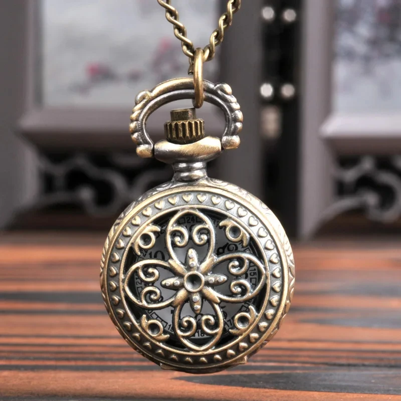 New Fashion Vintage Multiple Floral Hollowed Designs Quartz Pocket Watch