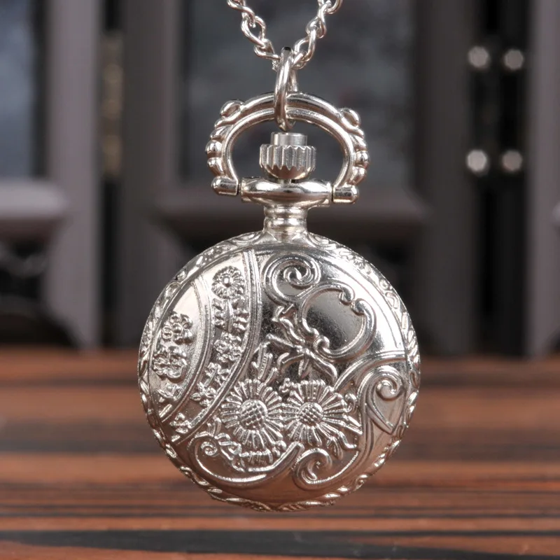 Fashion Flower Shaped Hollow Pocket Watch Vintage Quartz Pocket Watch