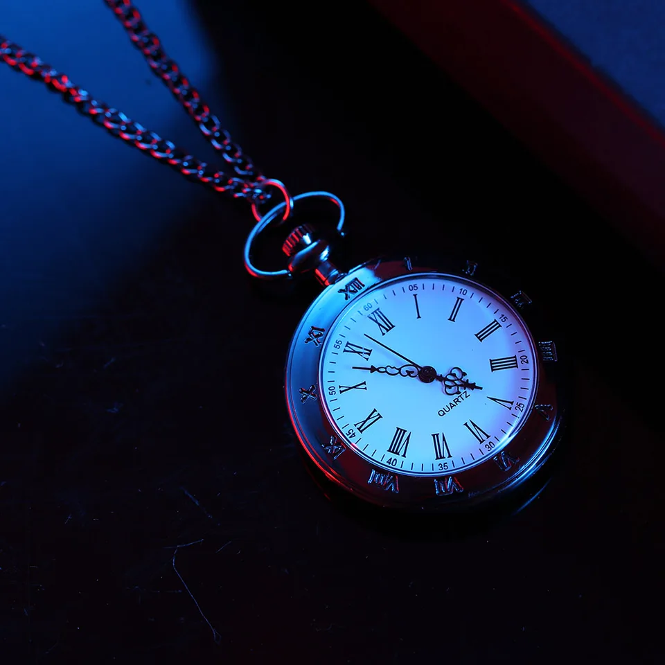 Quartz Pocket Watch Roman Numerals Dial Carved Case with Chain