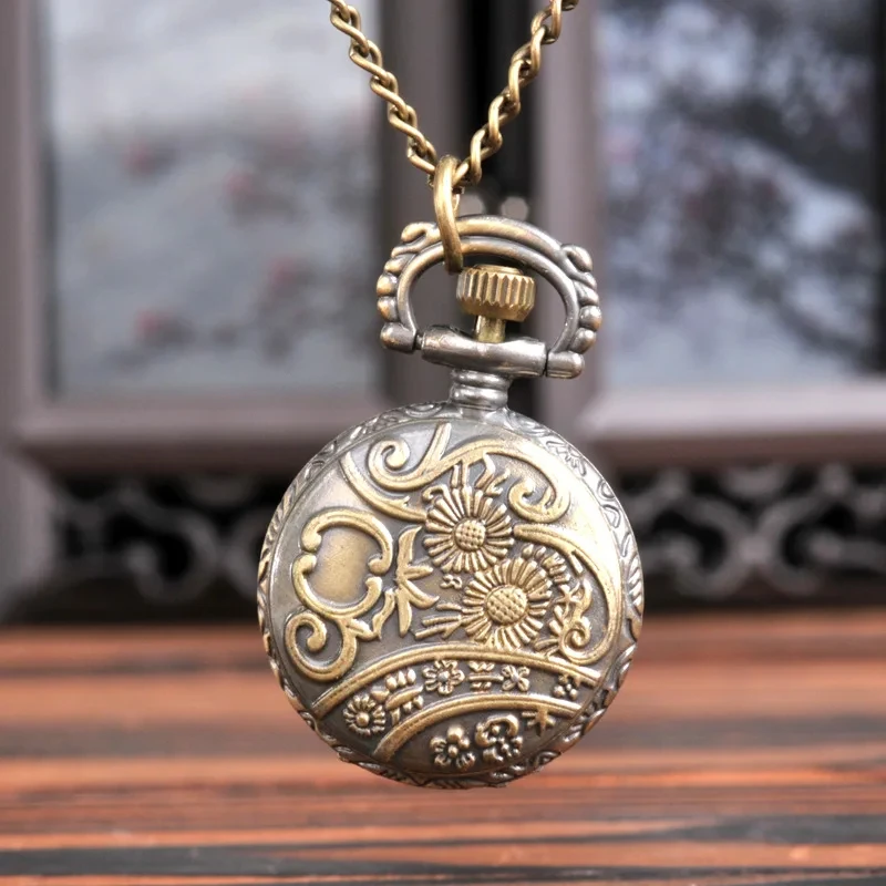 New Fashion Retro Bronze Tone Round Shape Hollow Spider Carving Watches