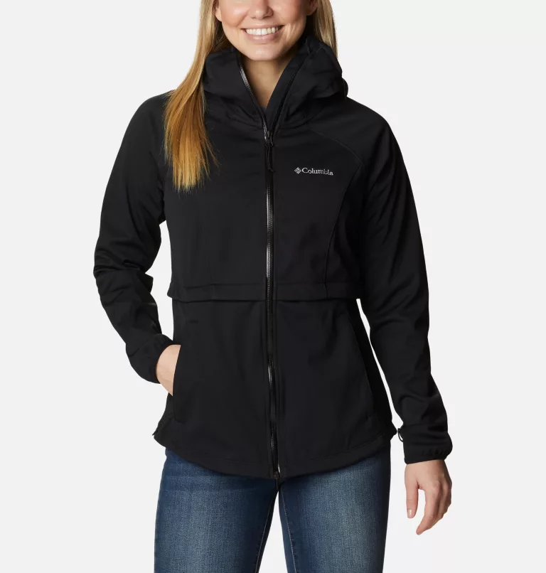 Women's Canyon Meadows™ Softshell Jacket Black