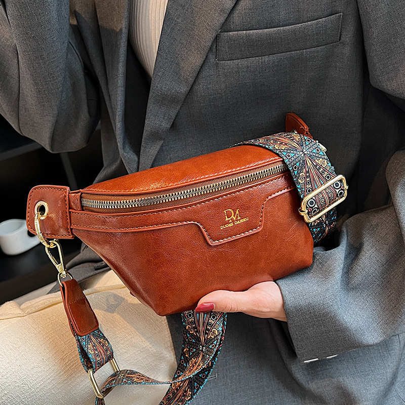 👜Retro Leather Wide Strap Waist Bag