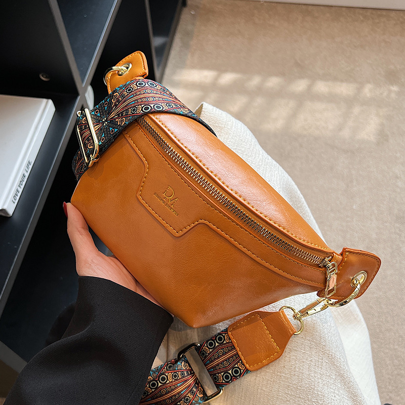 👜Retro Leather Wide Strap Waist Bag