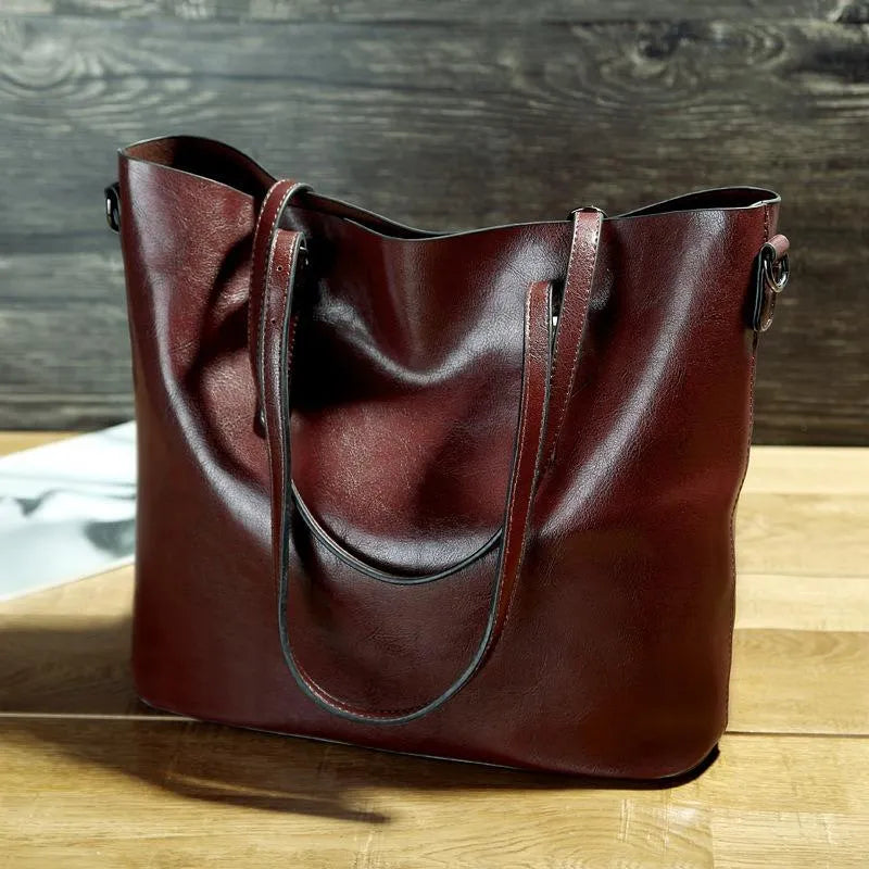 Freya | Vintage leather shoulder handbag