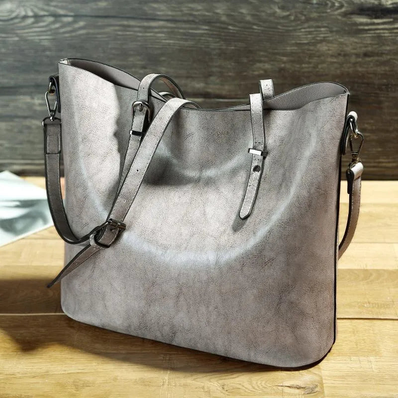 Freya | Vintage leather shoulder handbag