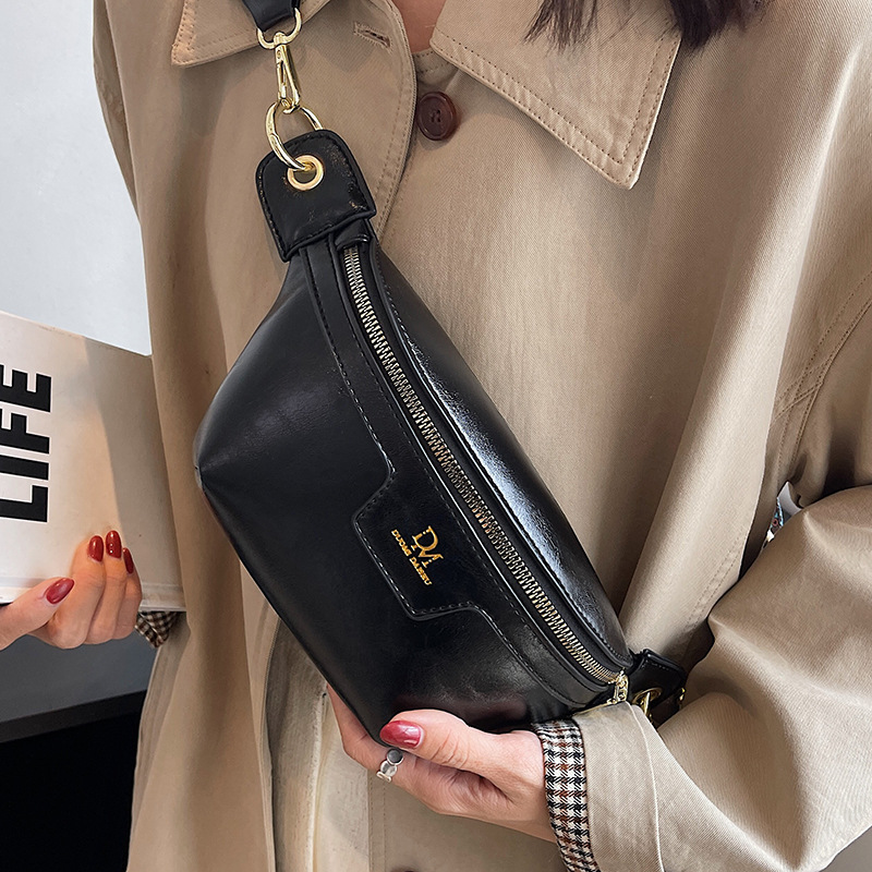 👜Retro Leather Wide Strap Waist Bag