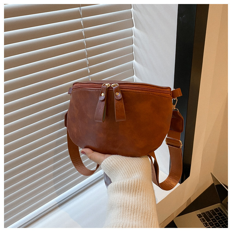 LAST DAY 70% OFF Winter solid colour fashion crossbody bag