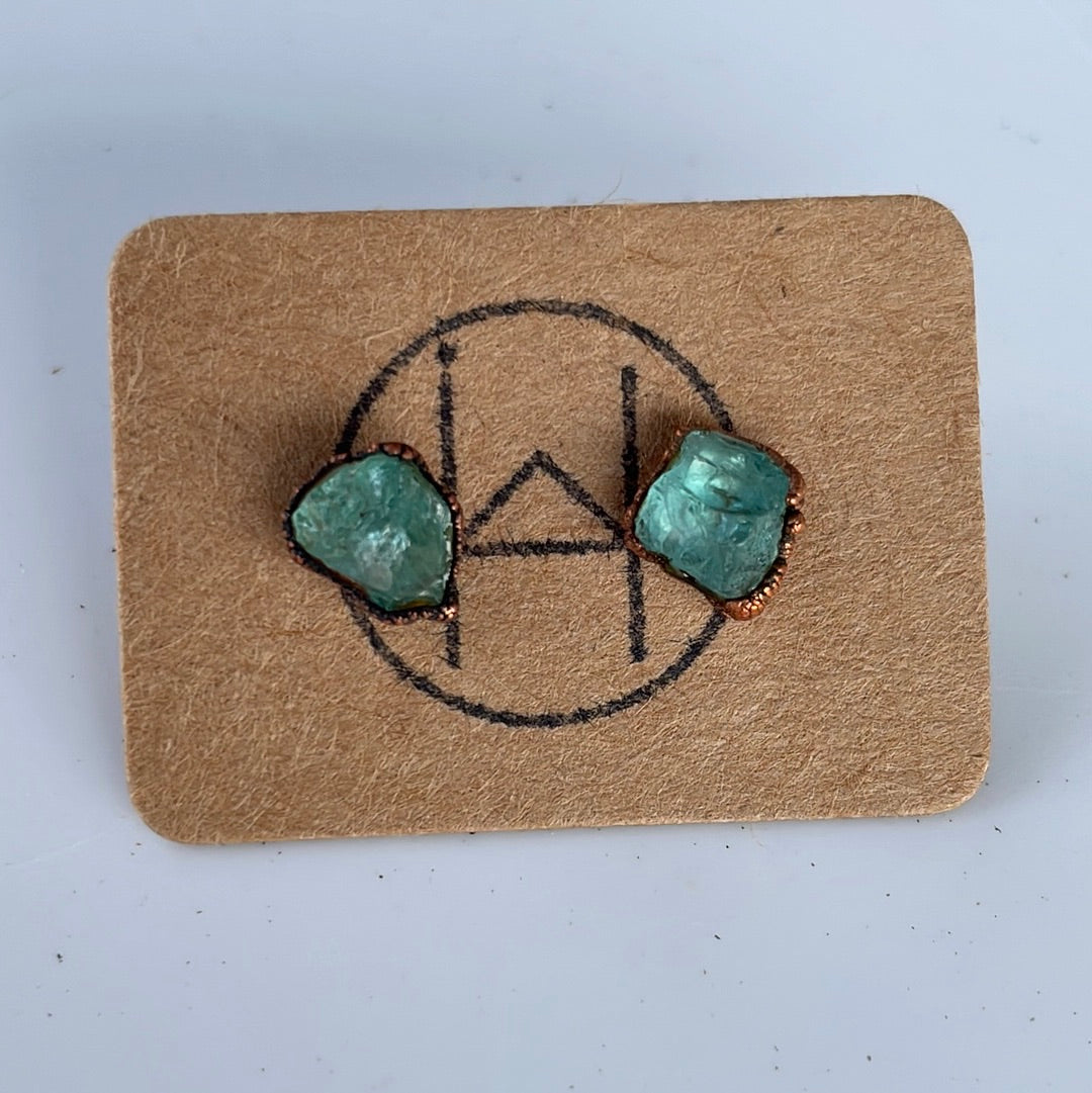 hawkhouse raw crystal stud earrings