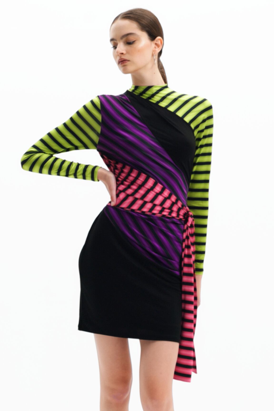 Vestido corto rayas Mar&iacute;a Escot&eacute;