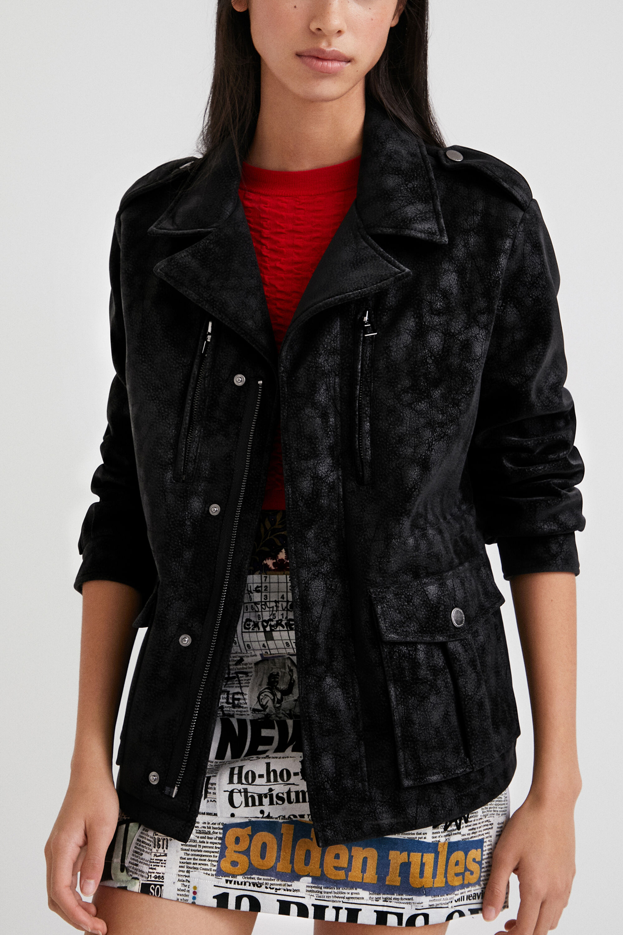 Chaqueta recta bolsillos
