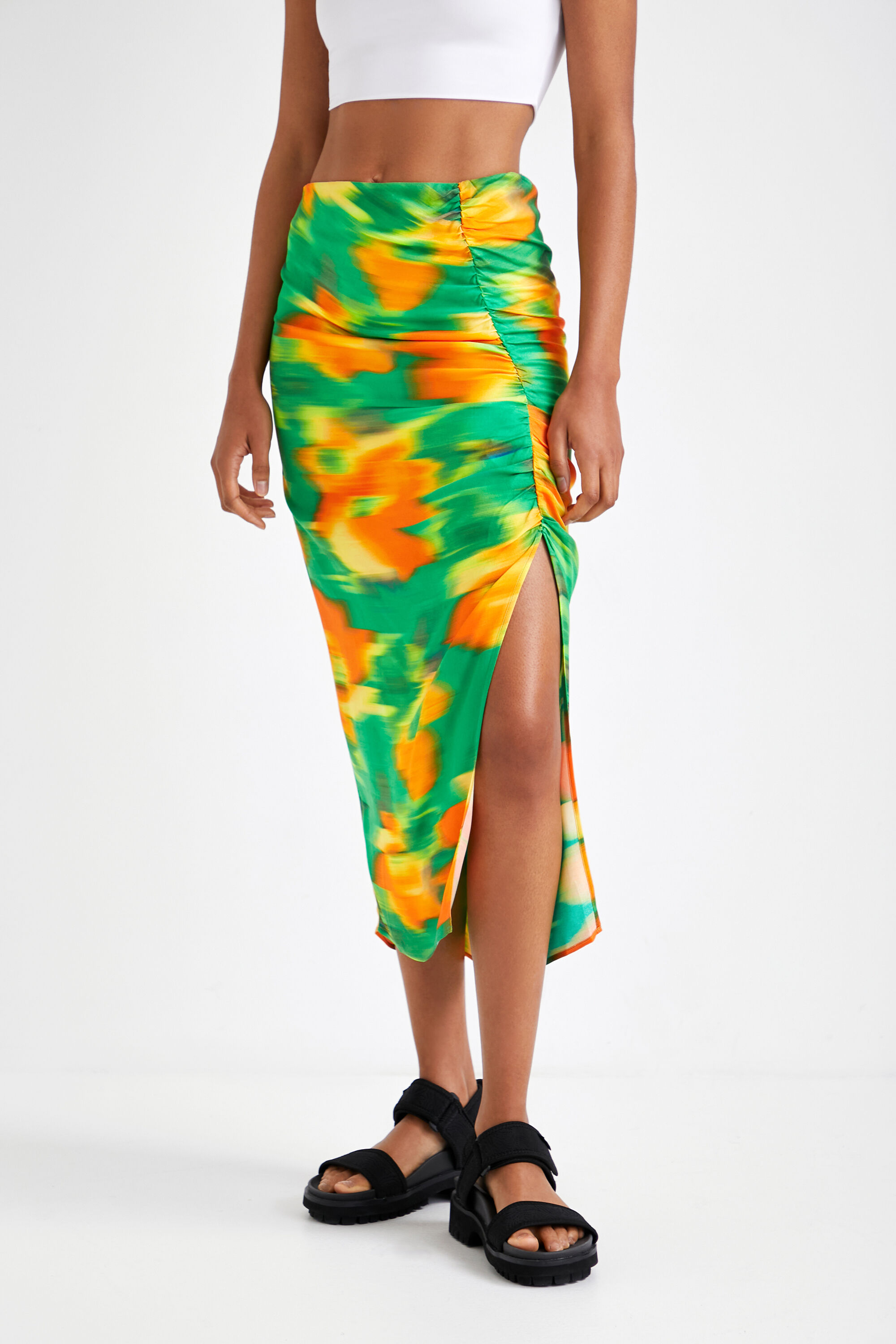 Falda midi slim abertura